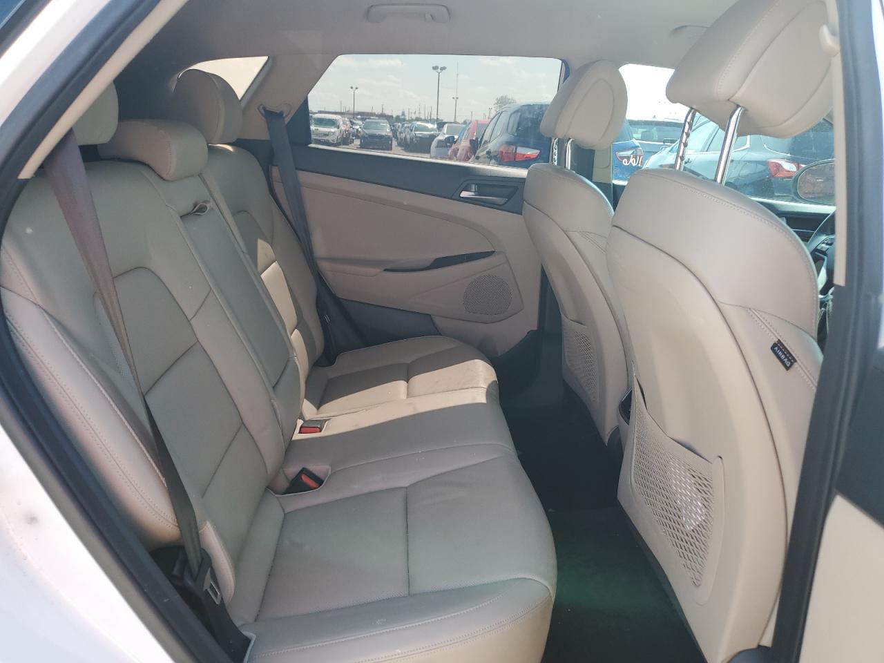 KM8J33A2XGU098577 2016 Hyundai Tucson Limited