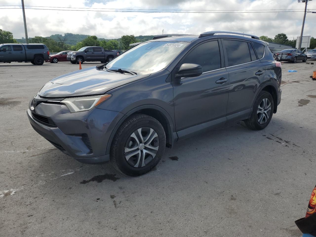 2T3ZFREV9HW382566 2017 Toyota Rav4 Le