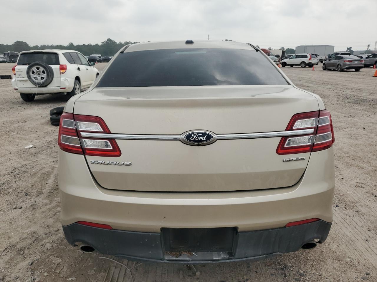 1FAHP2D85HG115602 2017 Ford Taurus Se