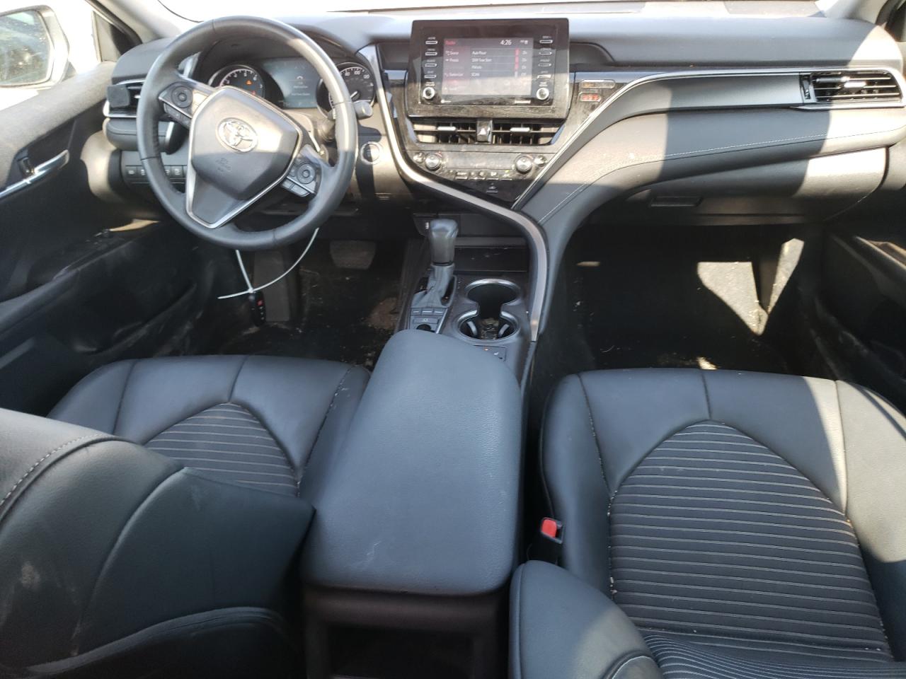 4T1T11BK3NU061000 2022 Toyota Camry Se