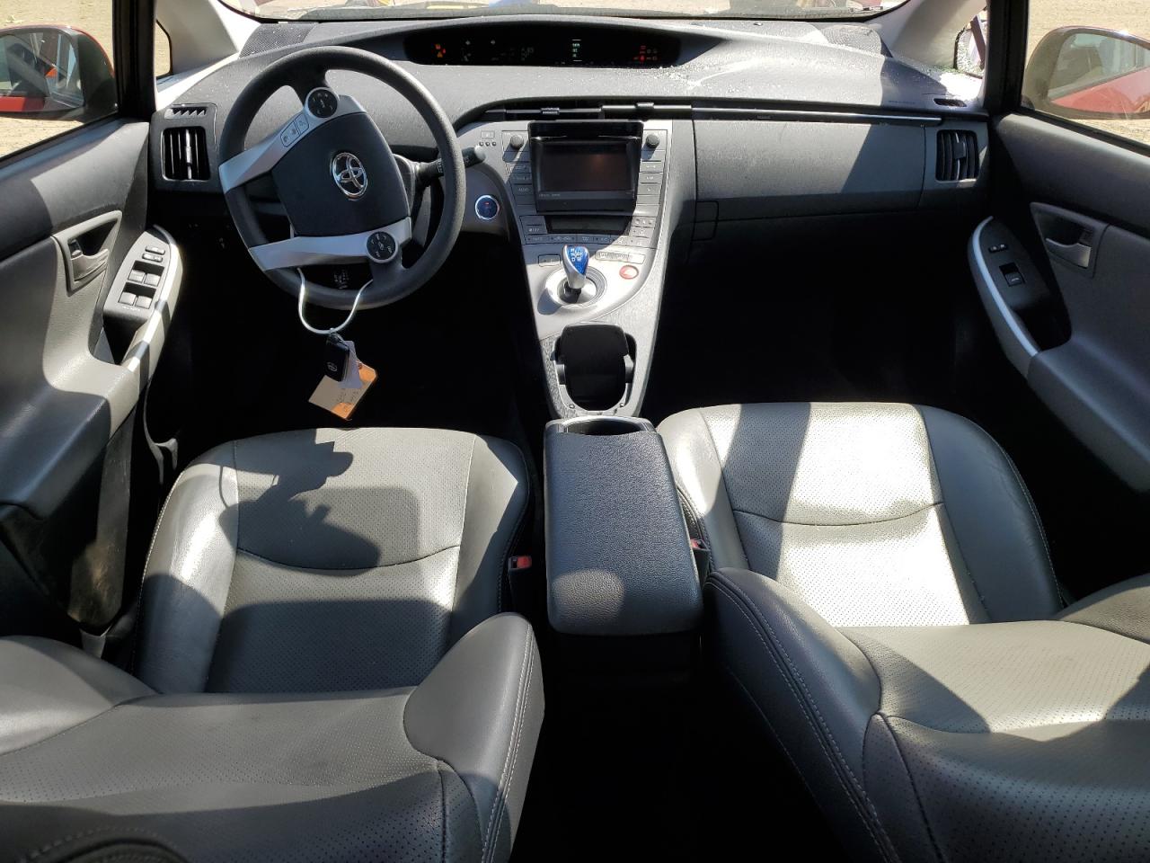 JTDKN3DU1F0410632 2015 Toyota Prius