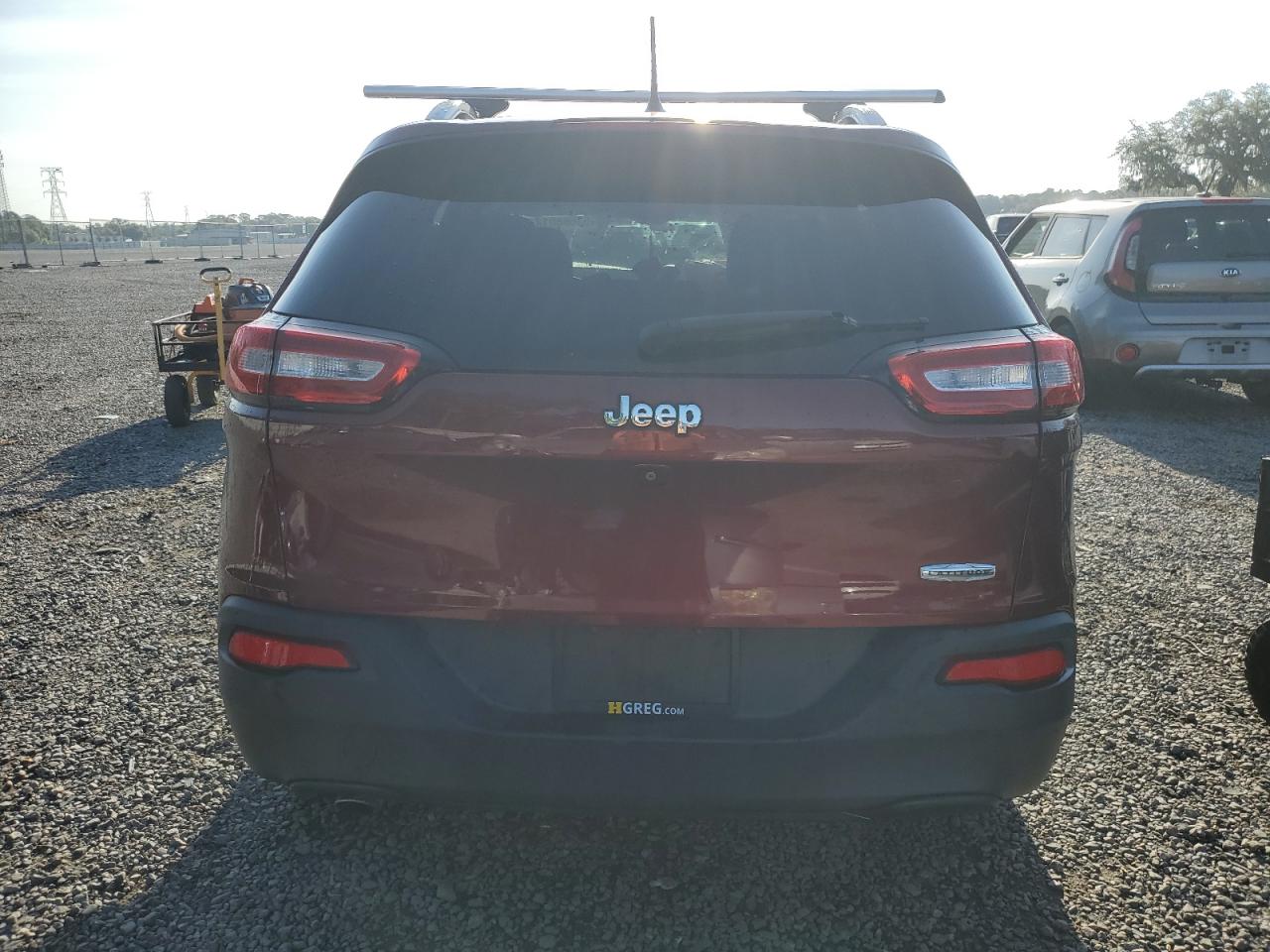 1C4PJLCB8JD612080 2018 Jeep Cherokee Latitude