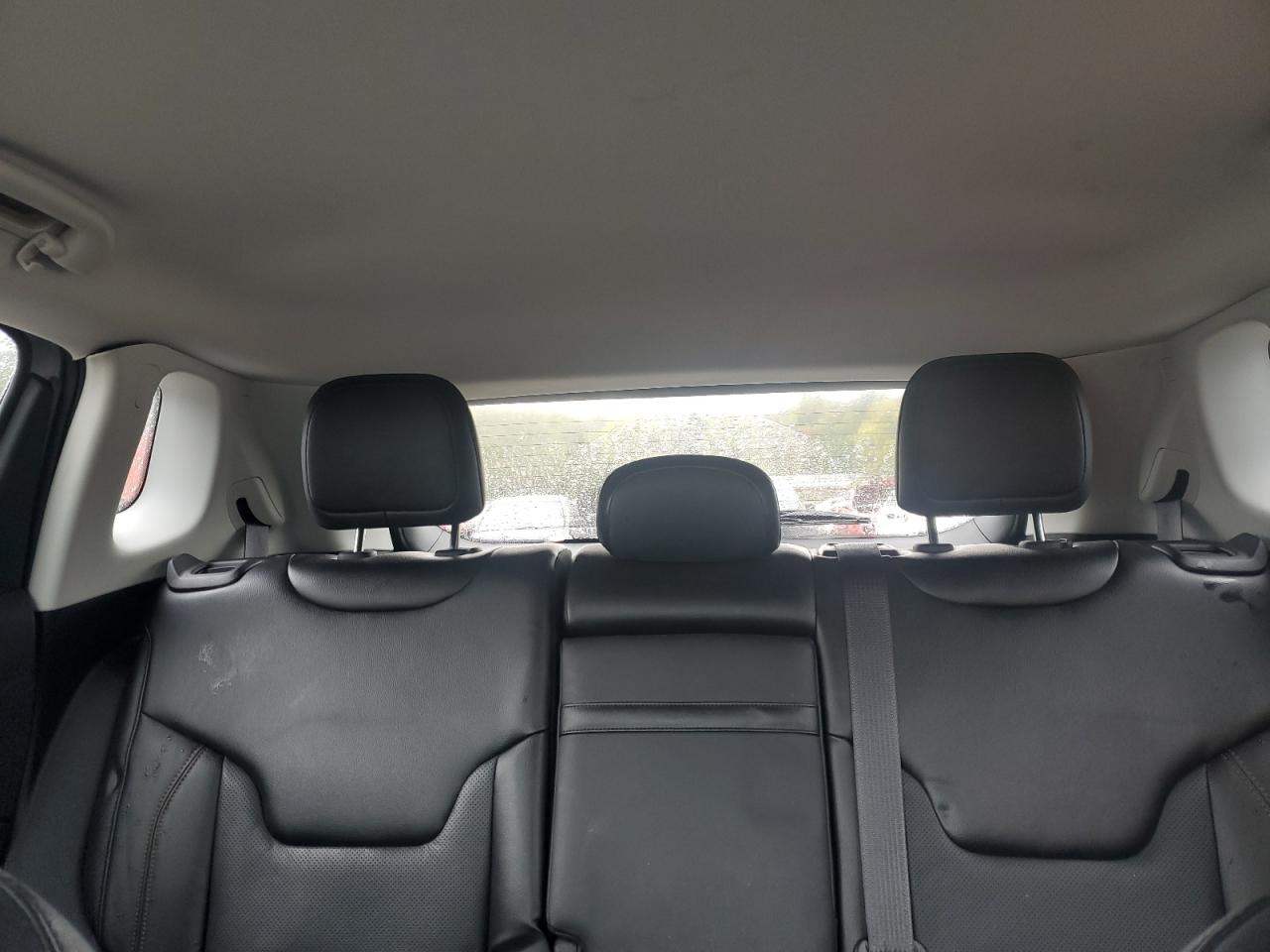 3C4NJDCB8JT201673 2018 Jeep Compass Limited