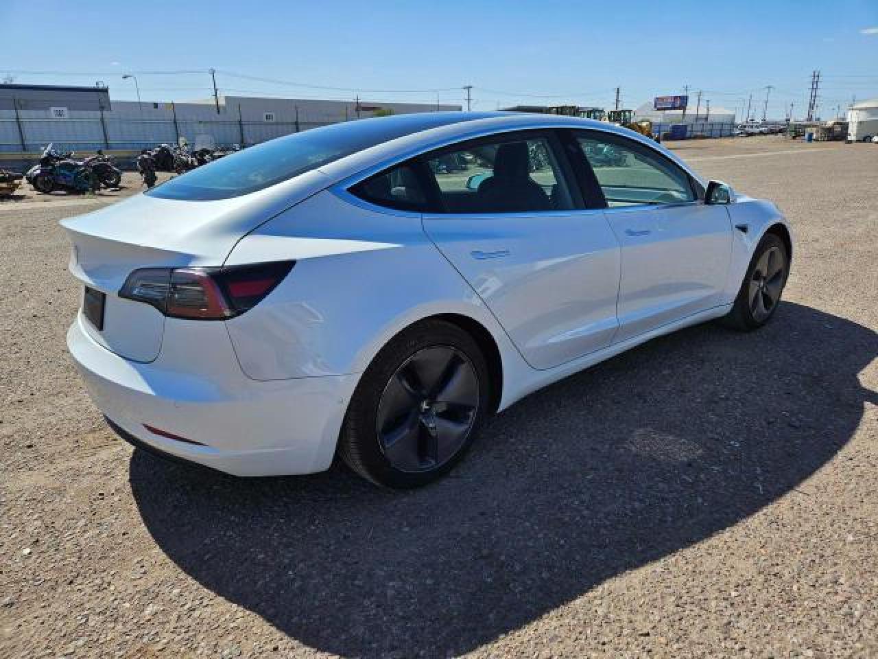 2020 Tesla Model 3 vin: 5YJ3E1EA0LF744886