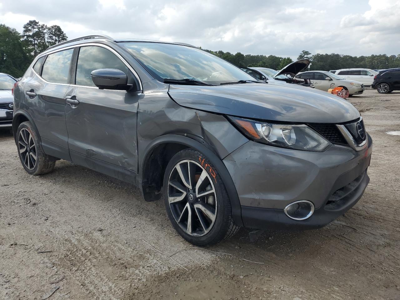 JN1BJ1CP3JW196490 2018 Nissan Rogue Sport S