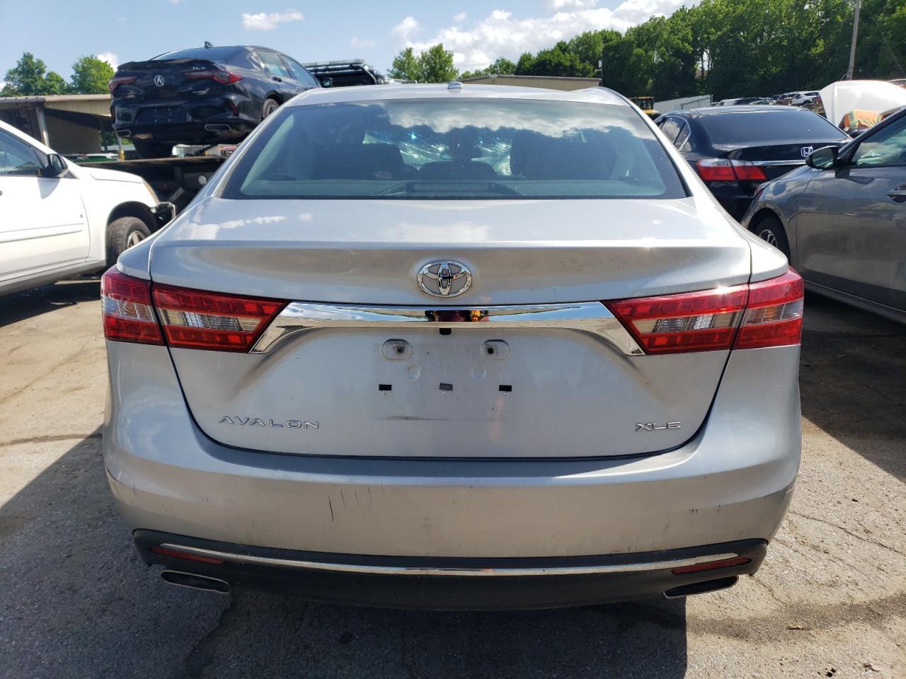 4T1BK1EB2JU287995 2018 Toyota Avalon Xle