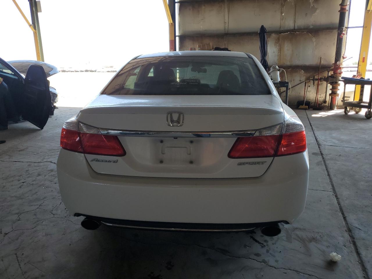 1HGCR2F53FA006591 2015 Honda Accord Sport