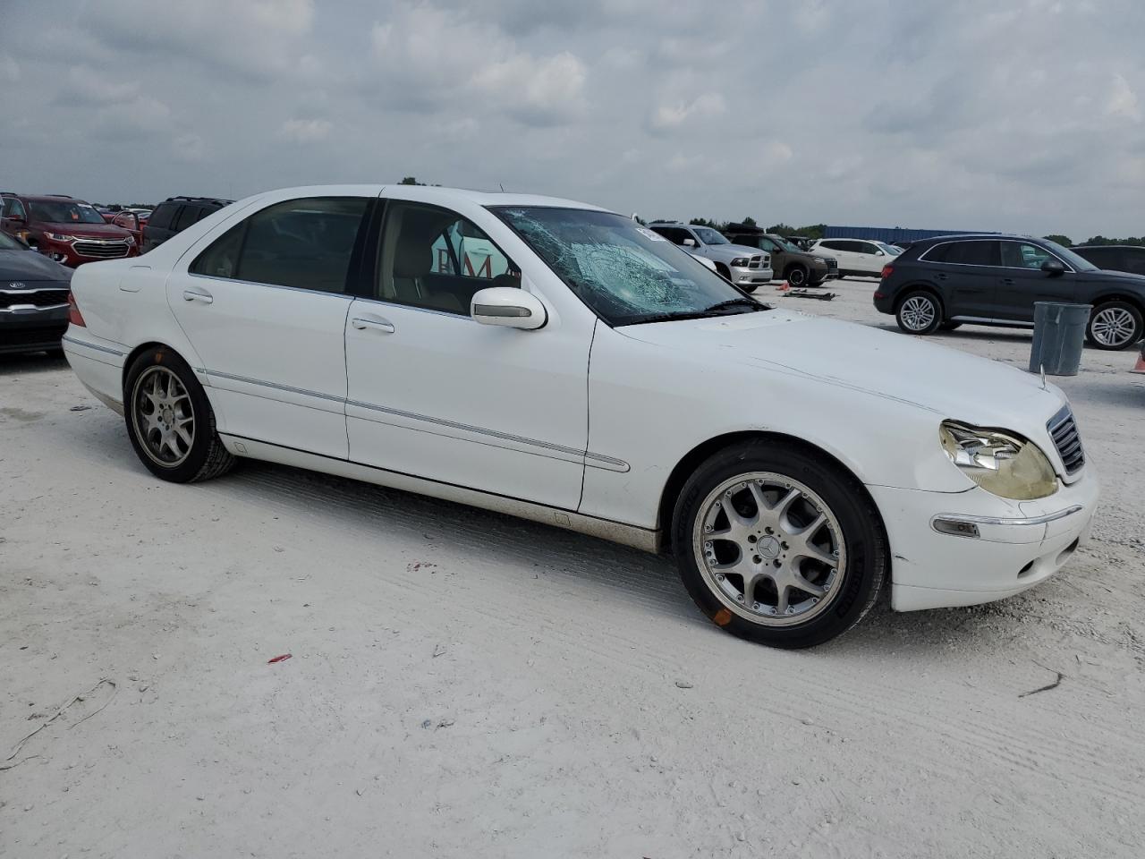 WDBNG75J7YA038440 2000 Mercedes-Benz S 500