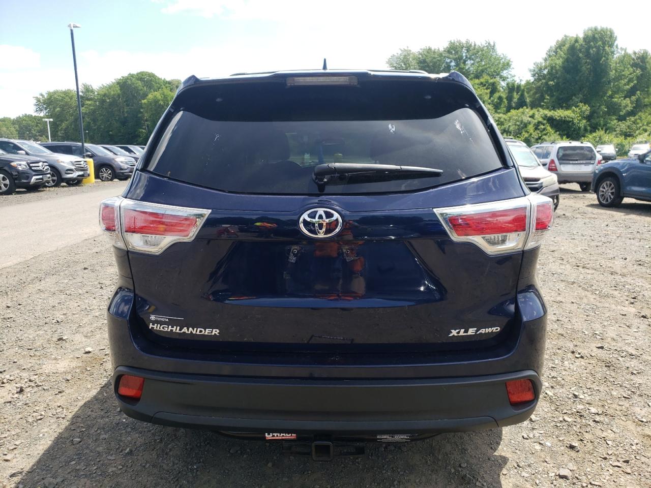 5TDJKRFH8GS250187 2016 Toyota Highlander Xle