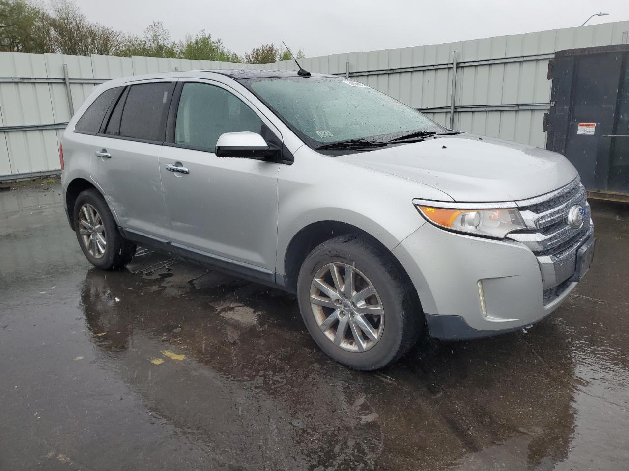 2FMDK4JC8BBB29032 2011 Ford Edge Sel