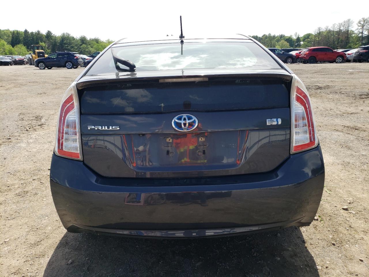 JTDKN3DUXF0469114 2015 Toyota Prius