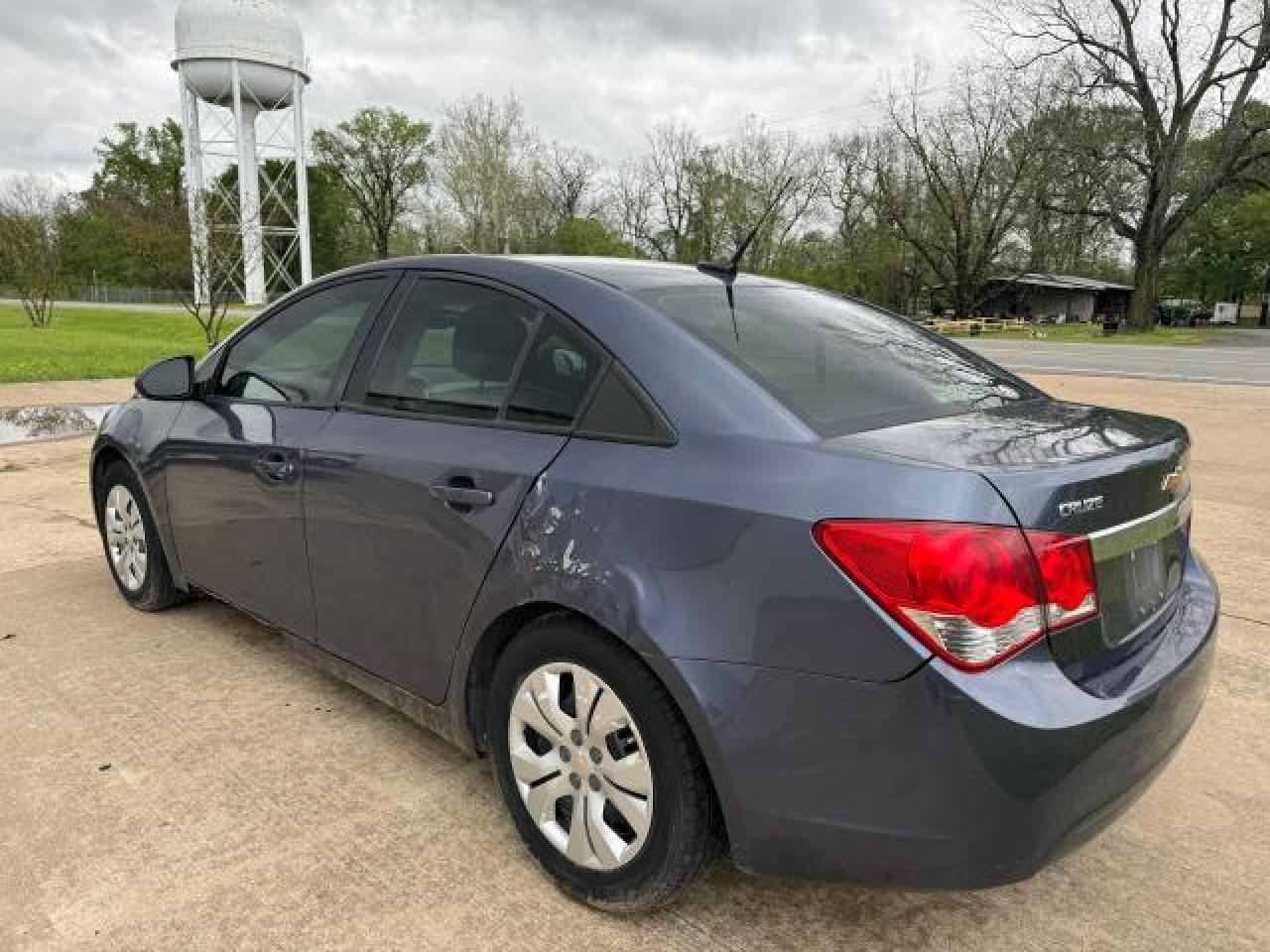 2013 Chevrolet Cruze Ls vin: 1G1PB5SH8D7163218