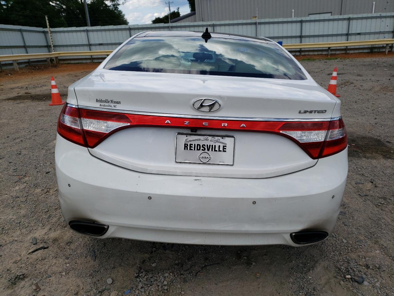 KMHFH4JG9EA388882 2014 Hyundai Azera Gls