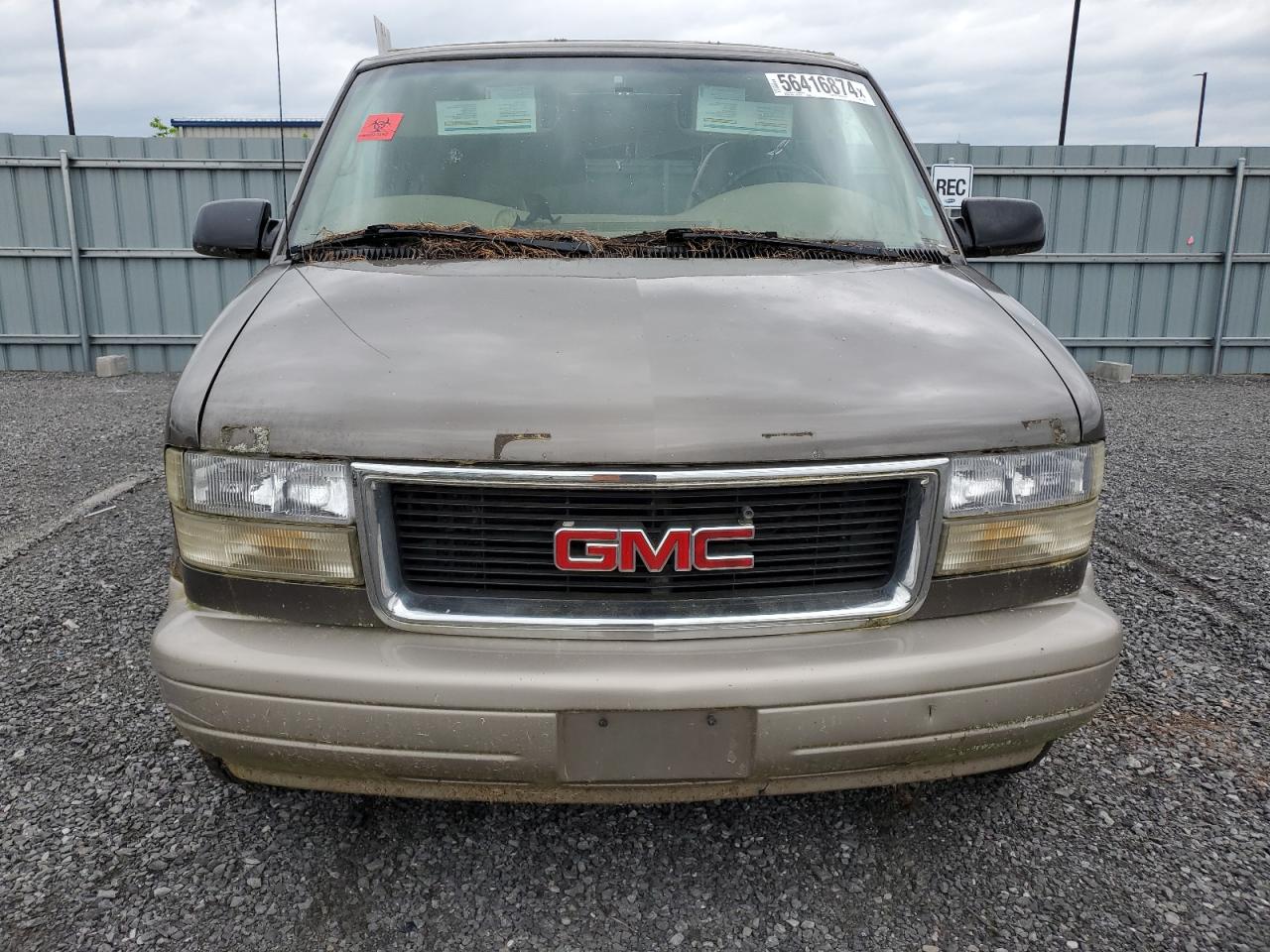 1GKEL19W6YB519262 2000 GMC Safari Xt