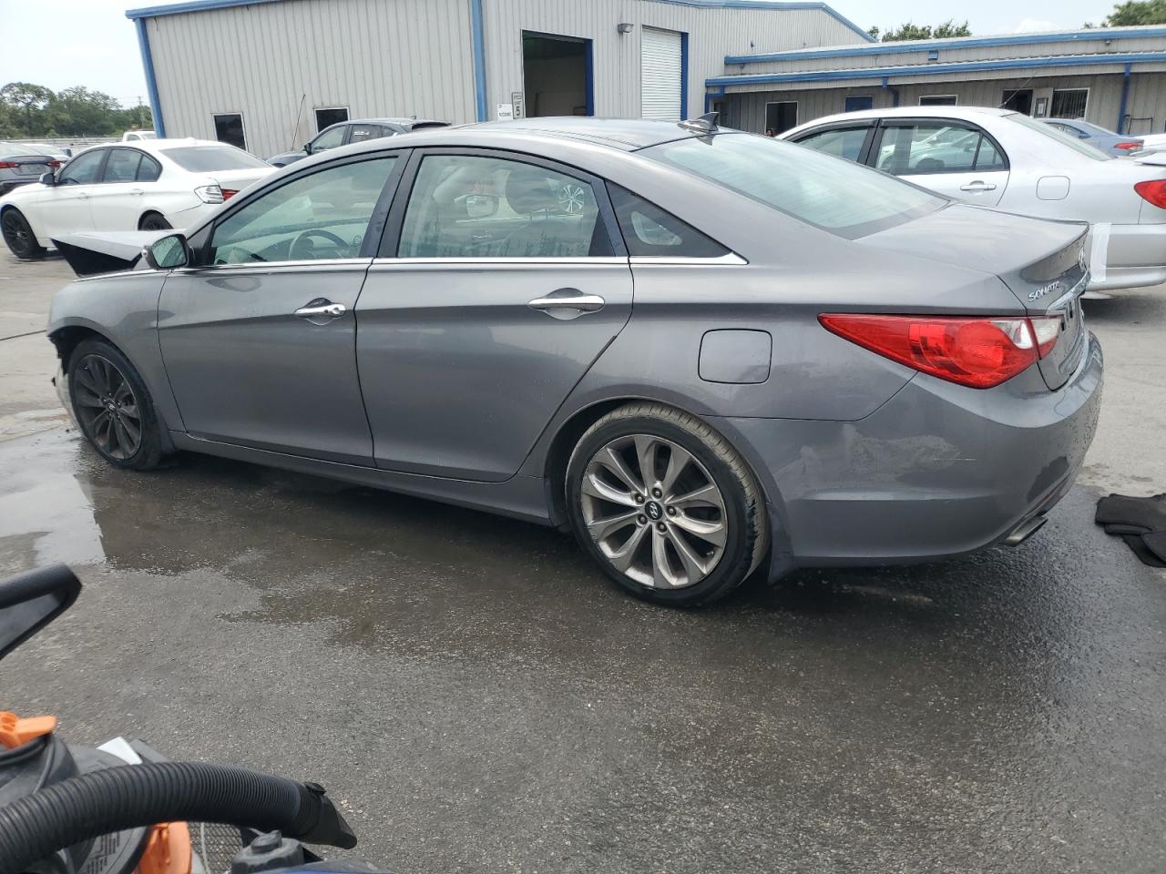 5NPEC4AB0CH392781 2012 Hyundai Sonata Se