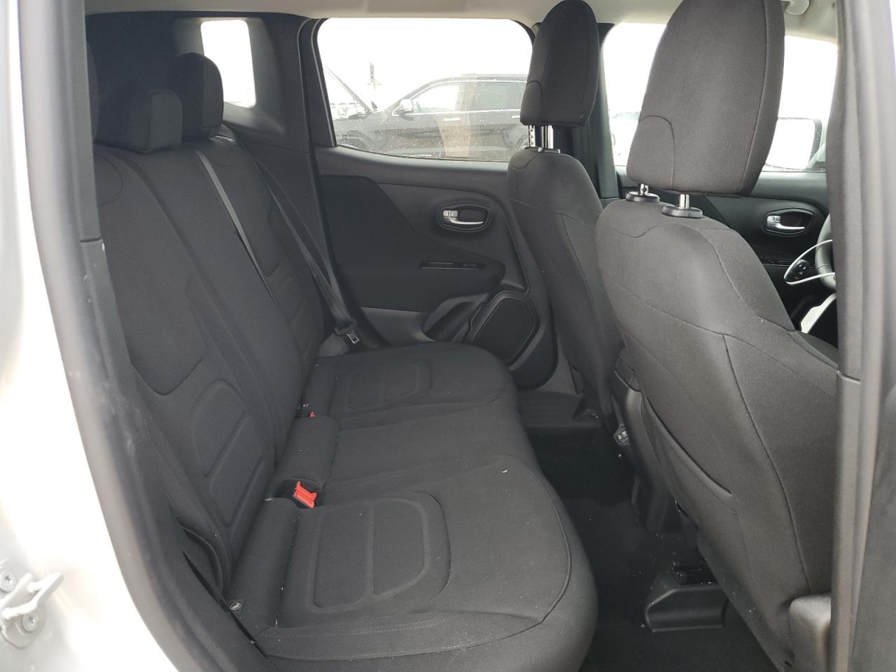 ZACNJABB7KPK76211 2019 Jeep Renegade Latitude