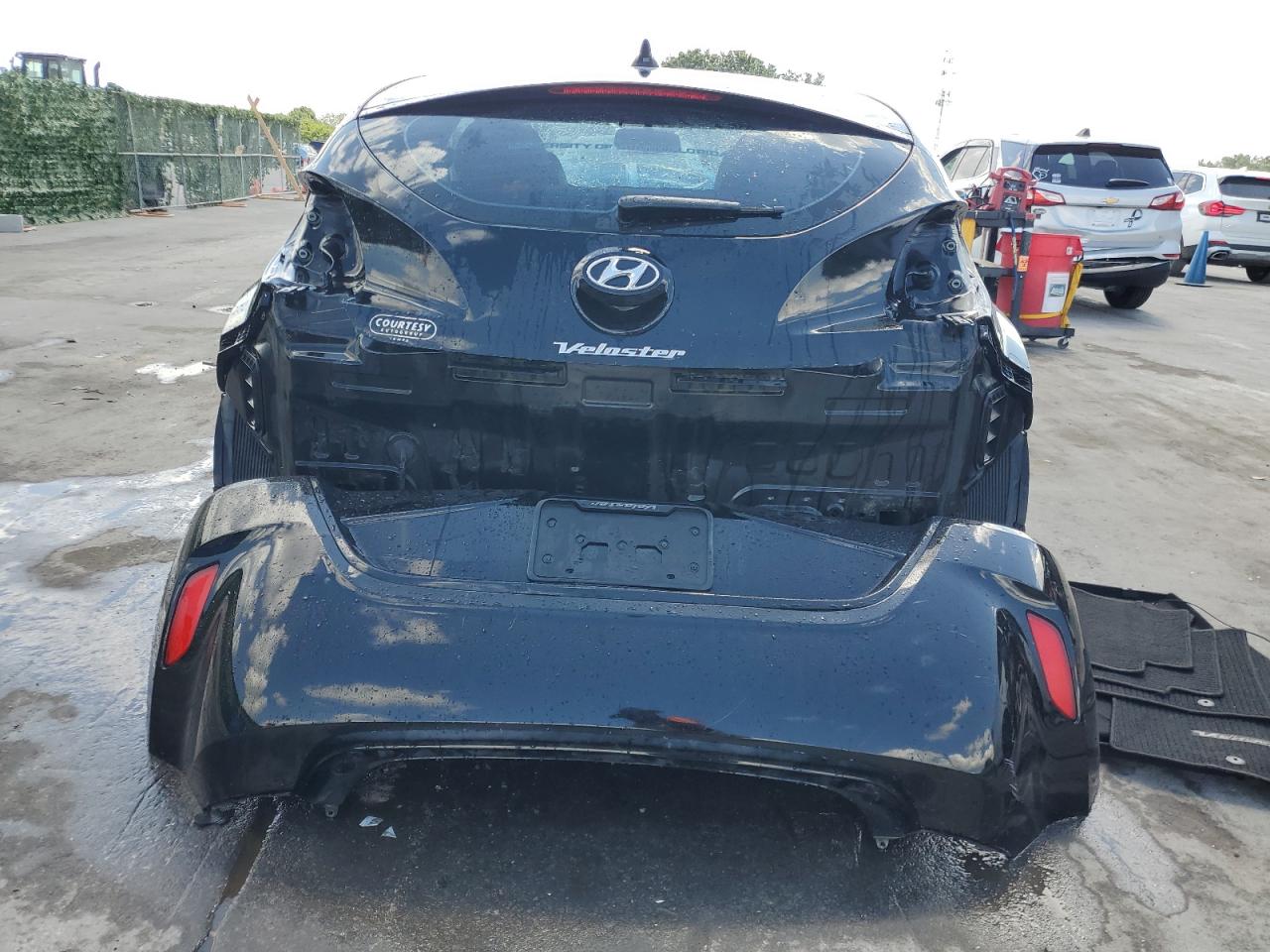 KMHTC6AD9DU177701 2013 Hyundai Veloster