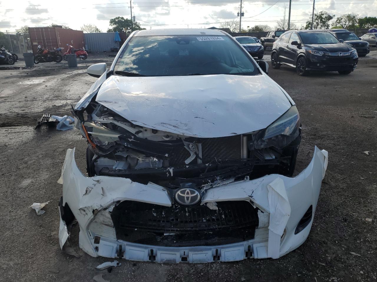 2017 Toyota Corolla L vin: 5YFBURHE8HP725817