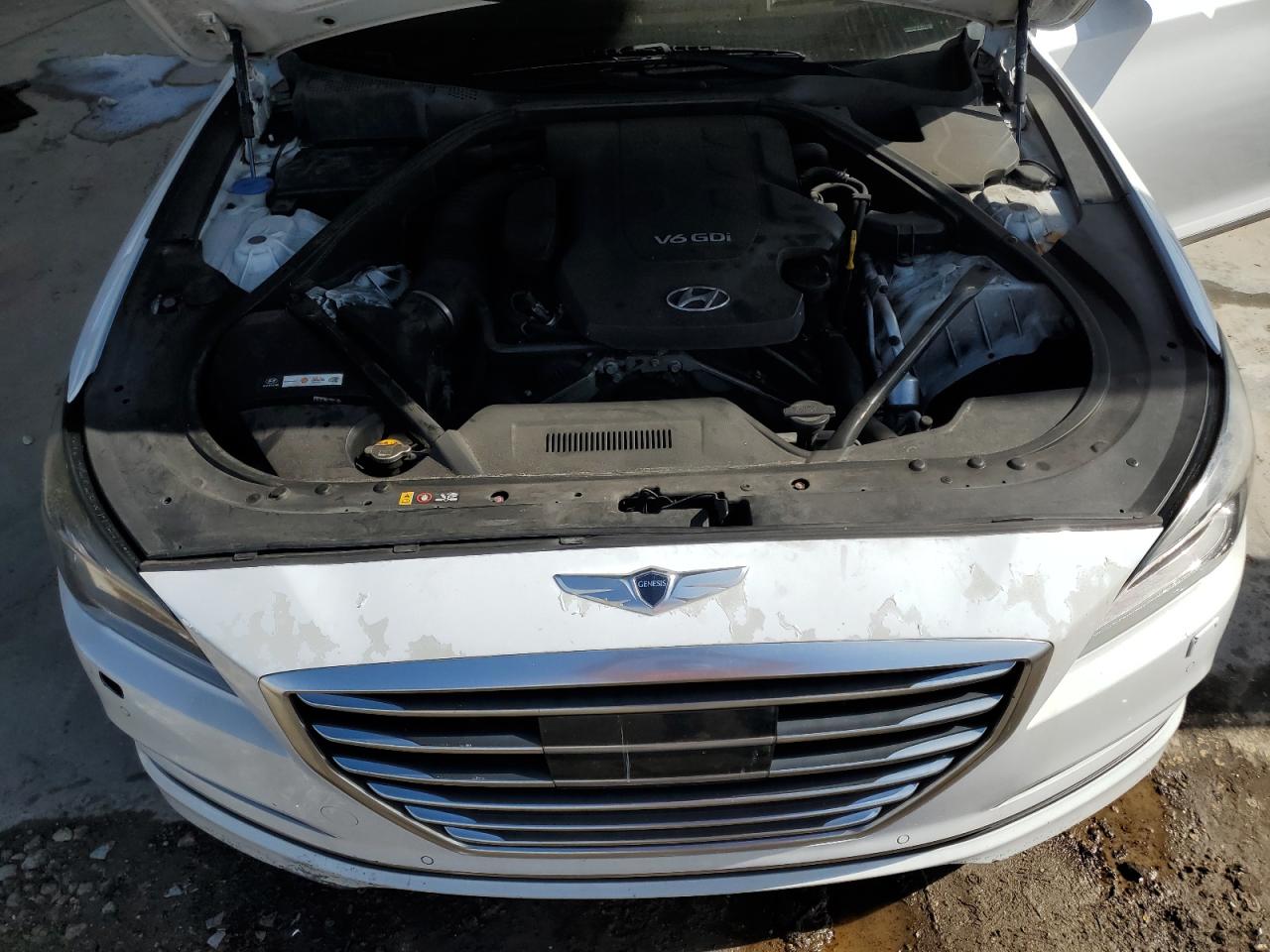 KMHGN4JE2FU082439 2015 Hyundai Genesis 3.8L