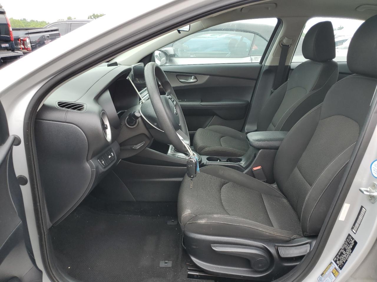 3KPF24AD8KE041385 2019 Kia Forte Fe