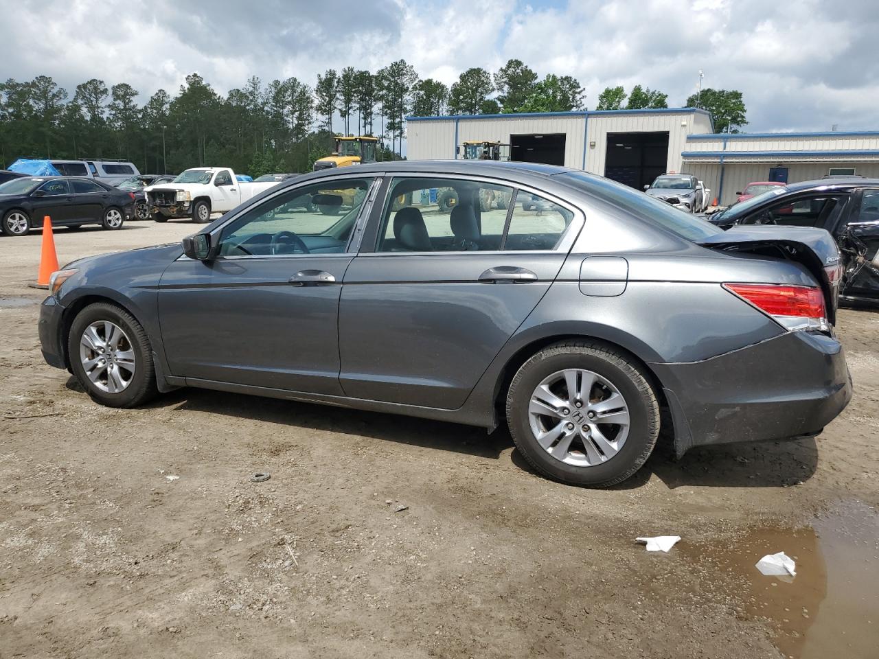 1HGCP2F68BA151277 2011 Honda Accord Se