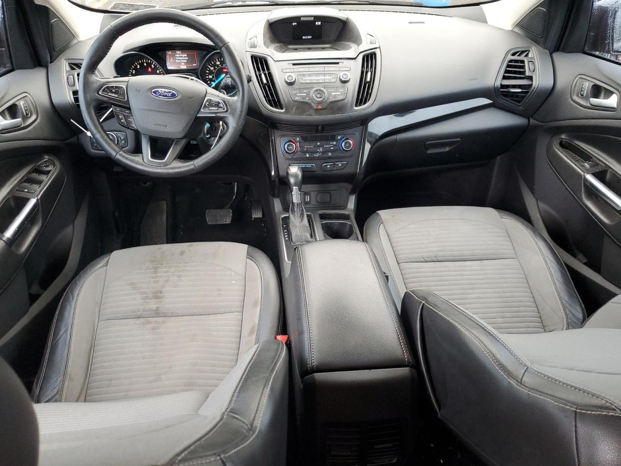 1FMCU0GD7HUE11969 2017 Ford Escape Se