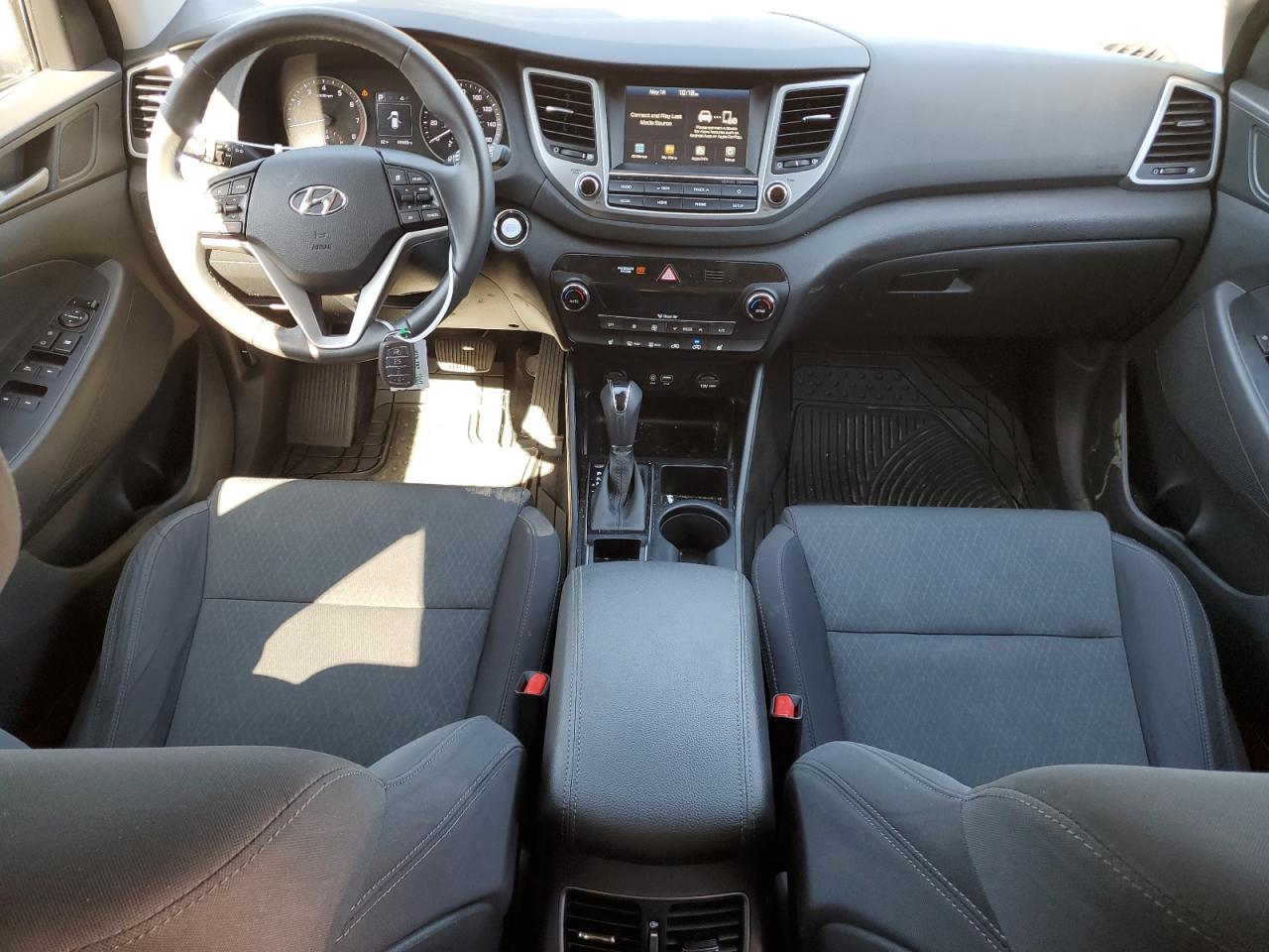 KM8J3CA25JU790902 2018 Hyundai Tucson Value