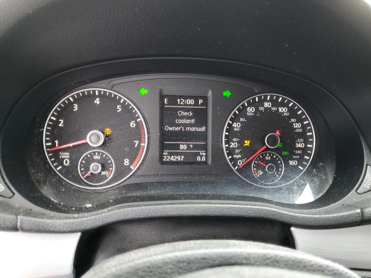 1VWBP7A37DC106890 2013 Volkswagen Passat Se