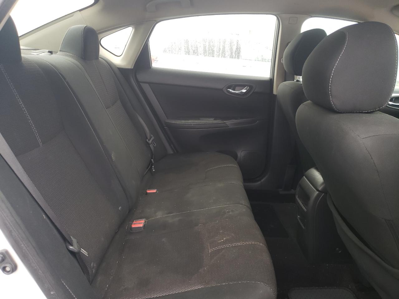 3N1AB7AP0JY277129 2018 Nissan Sentra S