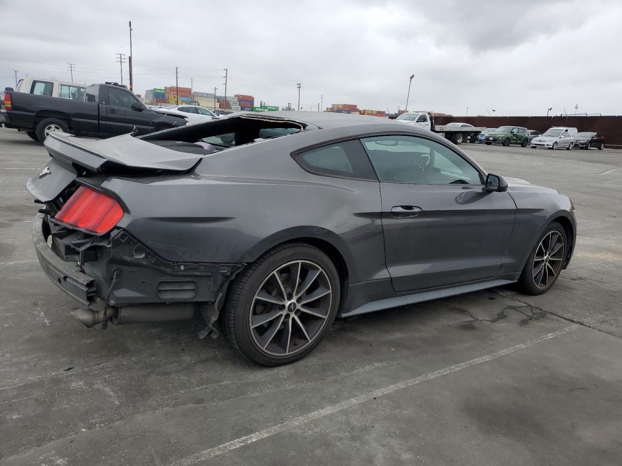 1FA6P8TH0F5351482 2015 Ford Mustang