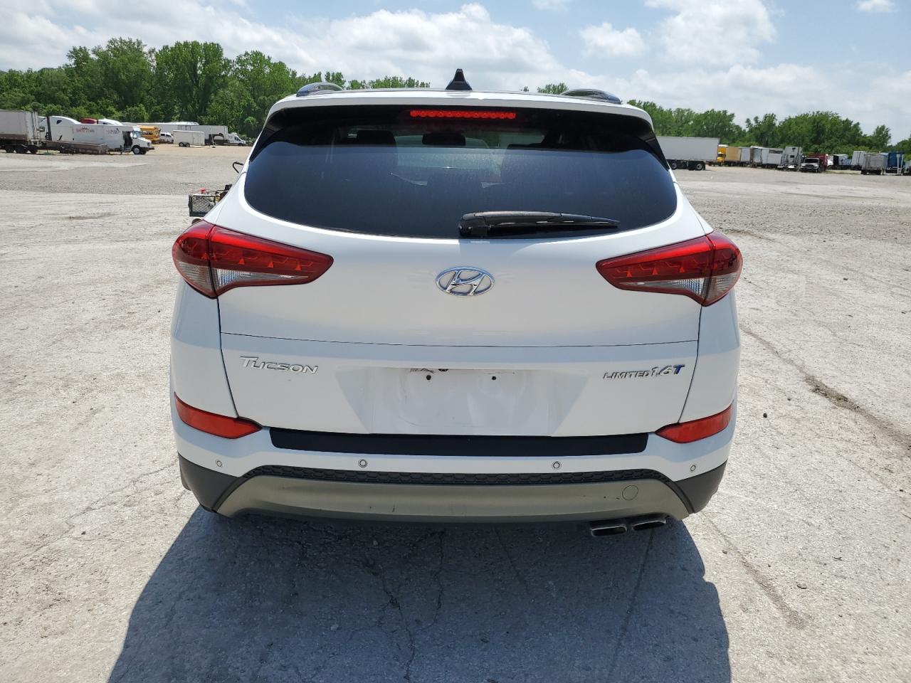 KM8J33A23GU257326 2016 Hyundai Tucson Limited