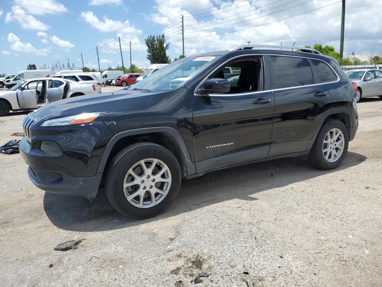 1C4PJMCBXHW530887 2017 Jeep Cherokee Latitude