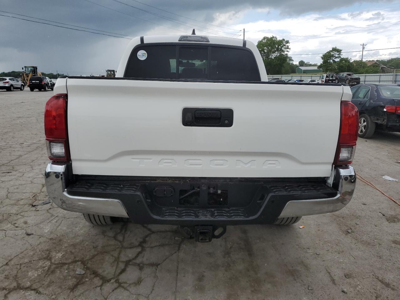 3TMGZ5AN3GM001355 2016 Toyota Tacoma Double Cab