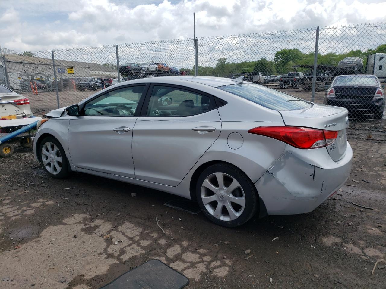 KMHDH4AE1CU305091 2012 Hyundai Elantra Gls