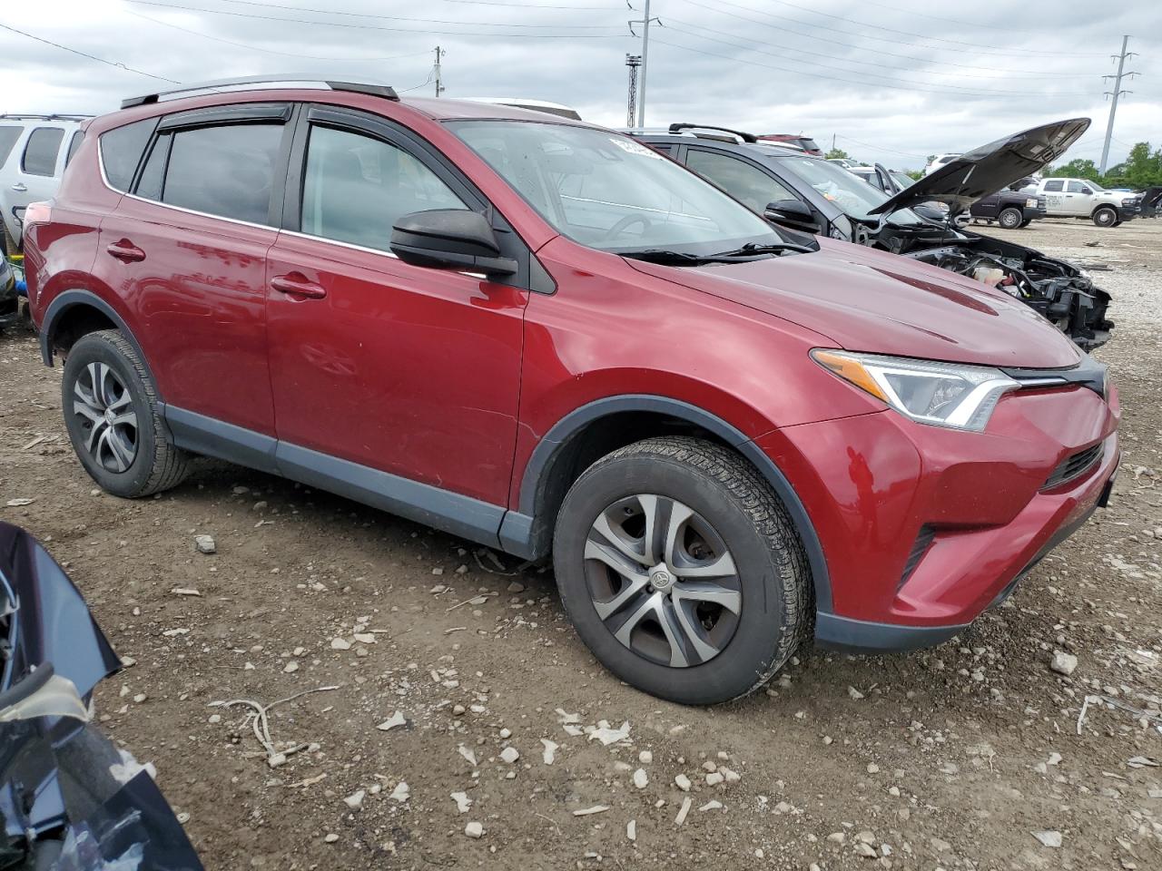 2T3ZFREV3JW453220 2018 Toyota Rav4 Le