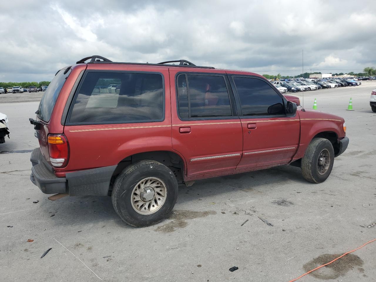 1FMZU32X2XUB32263 1999 Ford Explorer