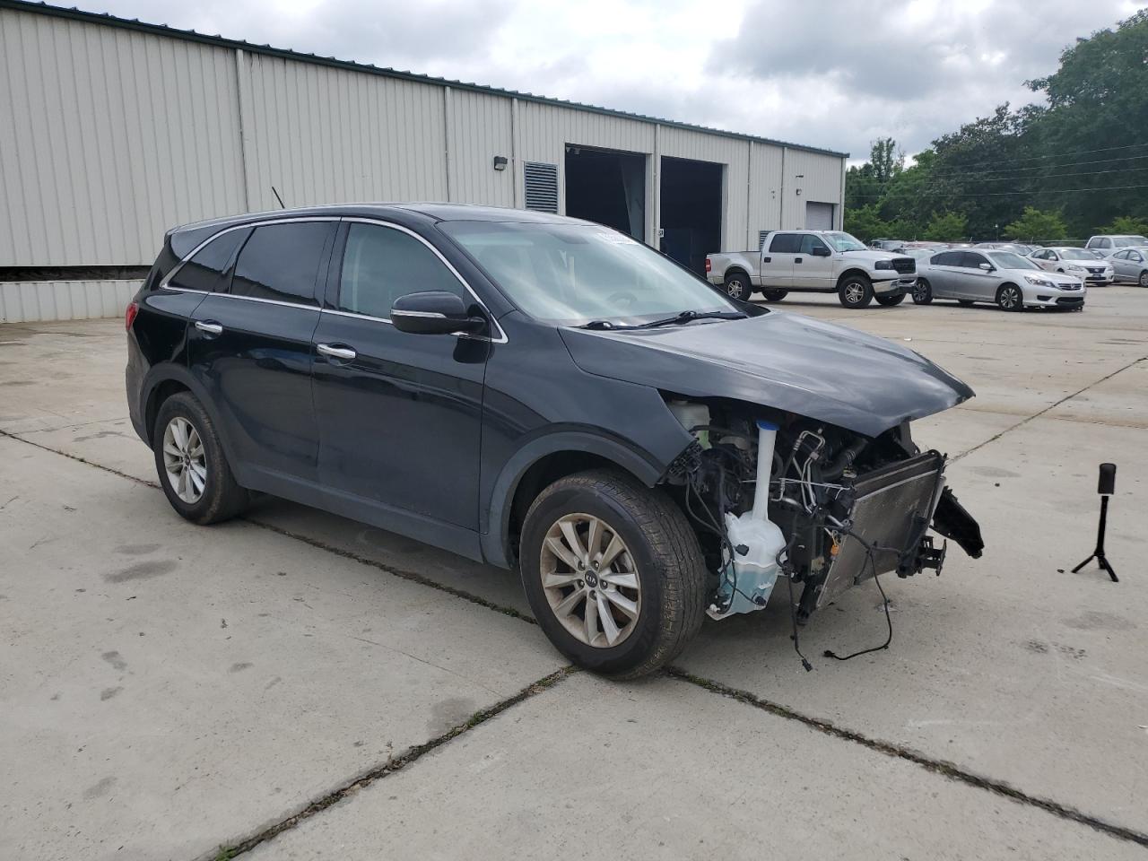 2019 Kia Sorento L vin: 5XYPG4A35KG521156