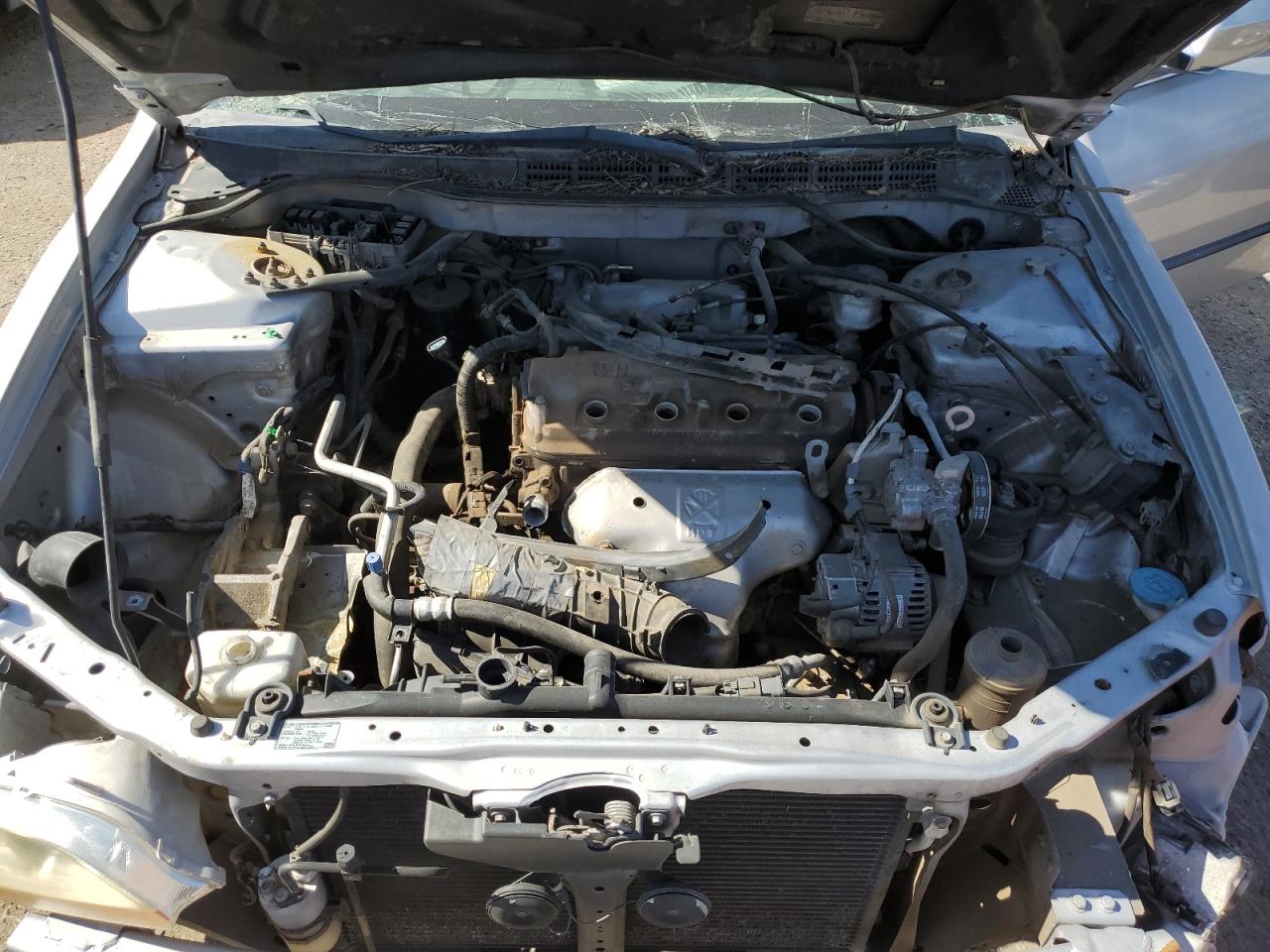 1HGCG5640YA153677 2000 Honda Accord Lx