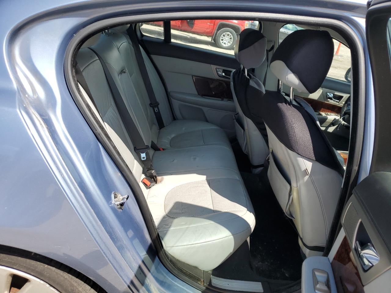 SAJWA06B59HR00991 2009 Jaguar Xf Premium Luxury