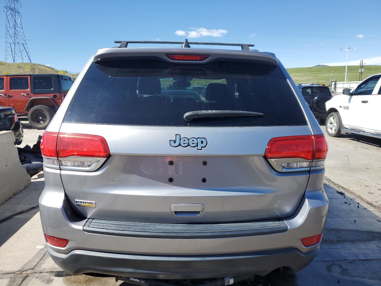 1C4RJFAG4FC886186 2015 Jeep Grand Cherokee Laredo