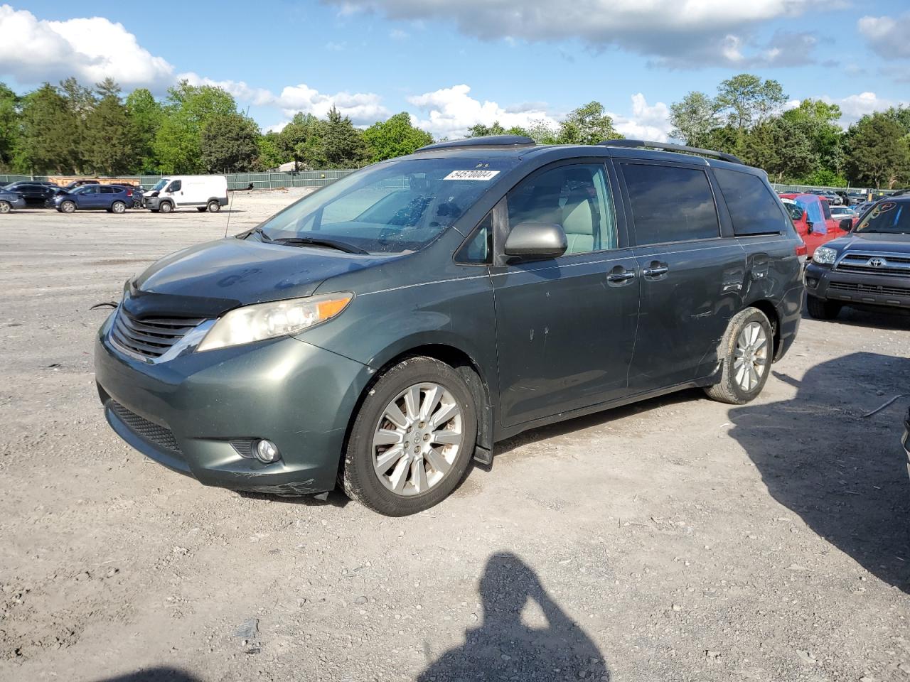 5TDDK3DC3DS057457 2013 Toyota Sienna Xle