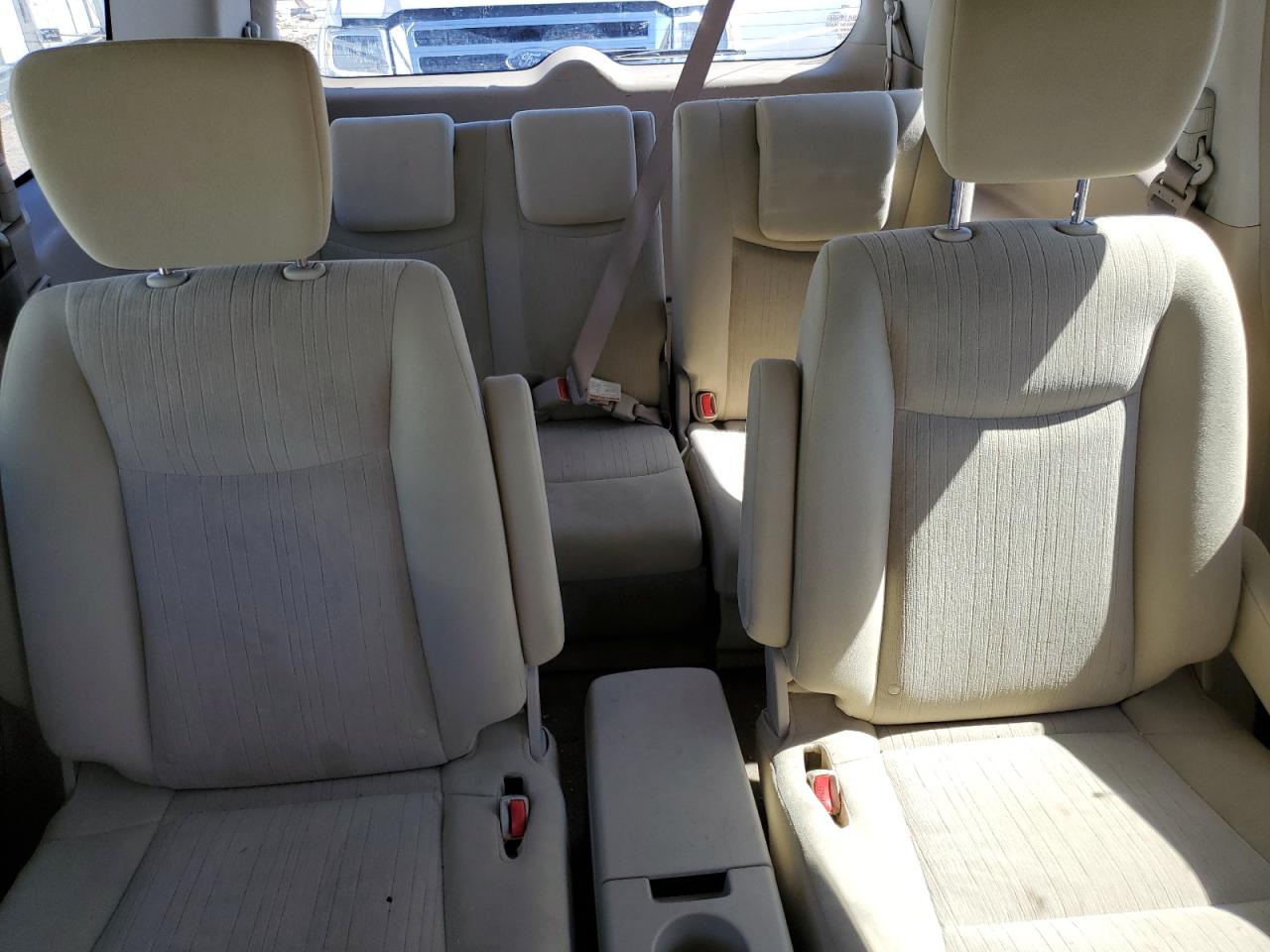 JN8AE2KP6B9002270 2011 Nissan Quest S