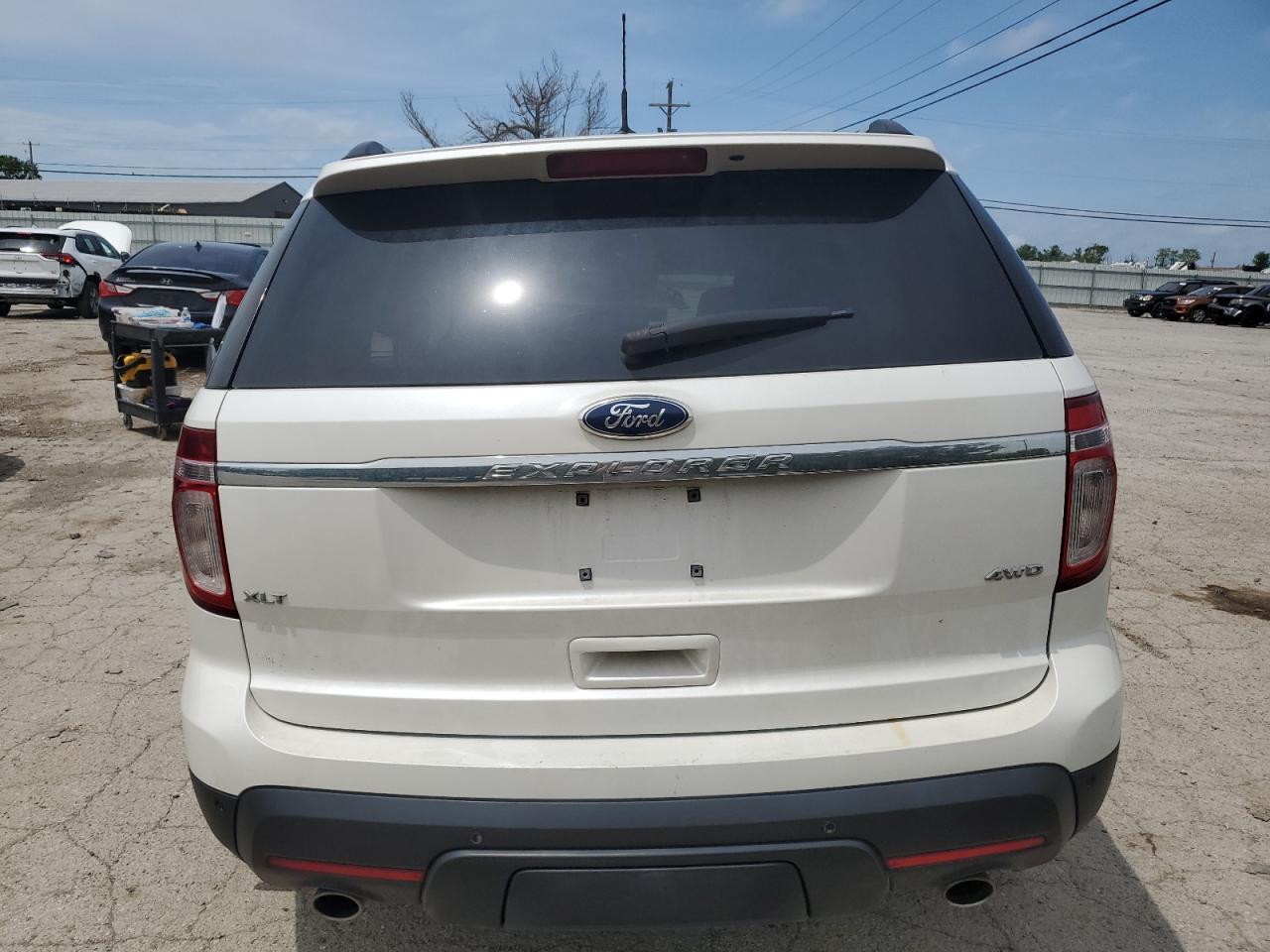 1FM5K8D8XEGA07076 2014 Ford Explorer Xlt