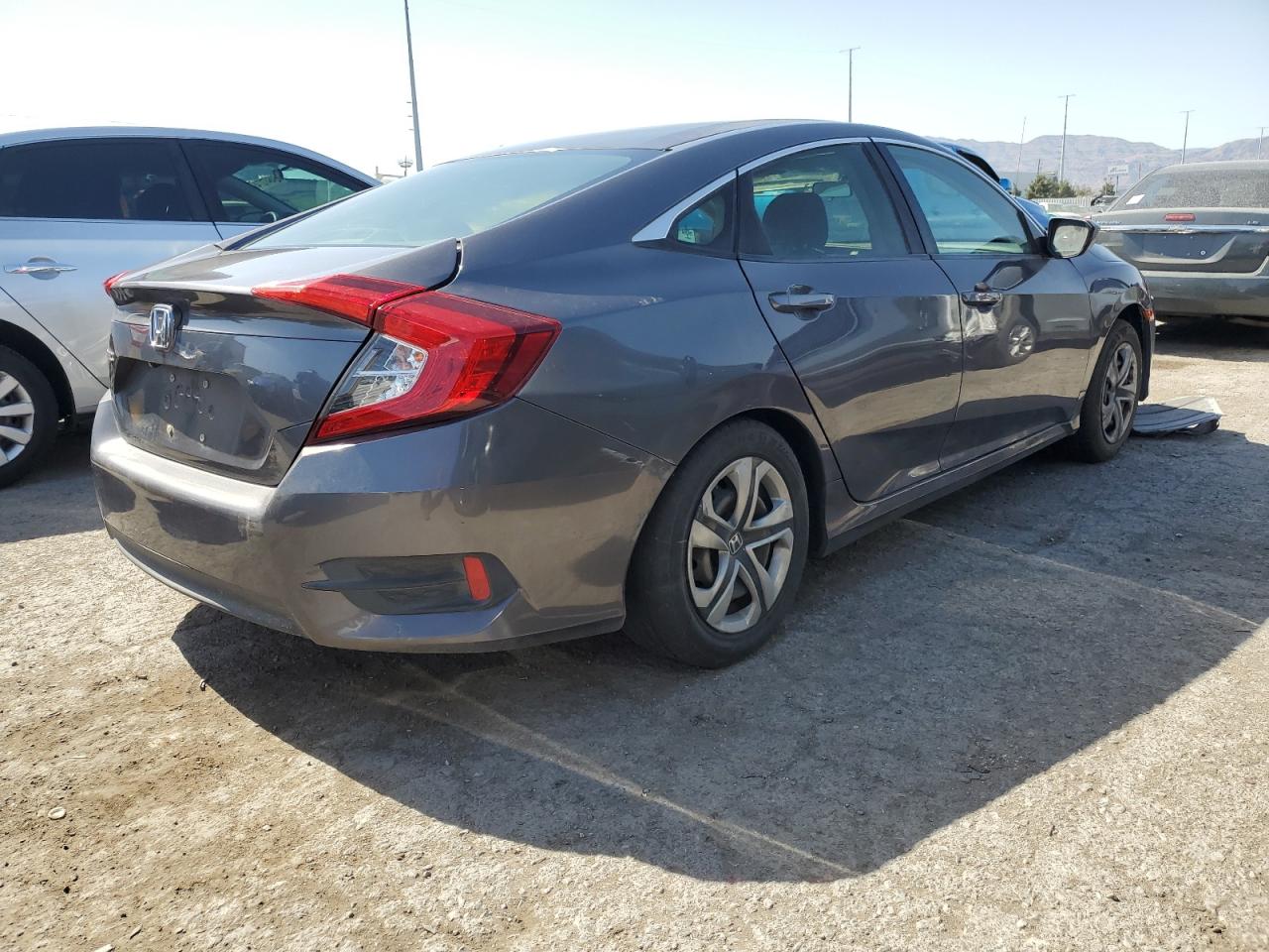 2017 Honda Civic Lx vin: 2HGFC2E57HH563041