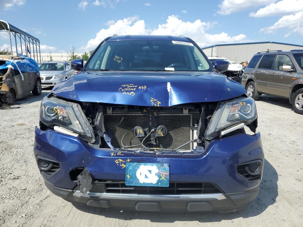 5N1DR2MN0JC674668 2018 Nissan Pathfinder S