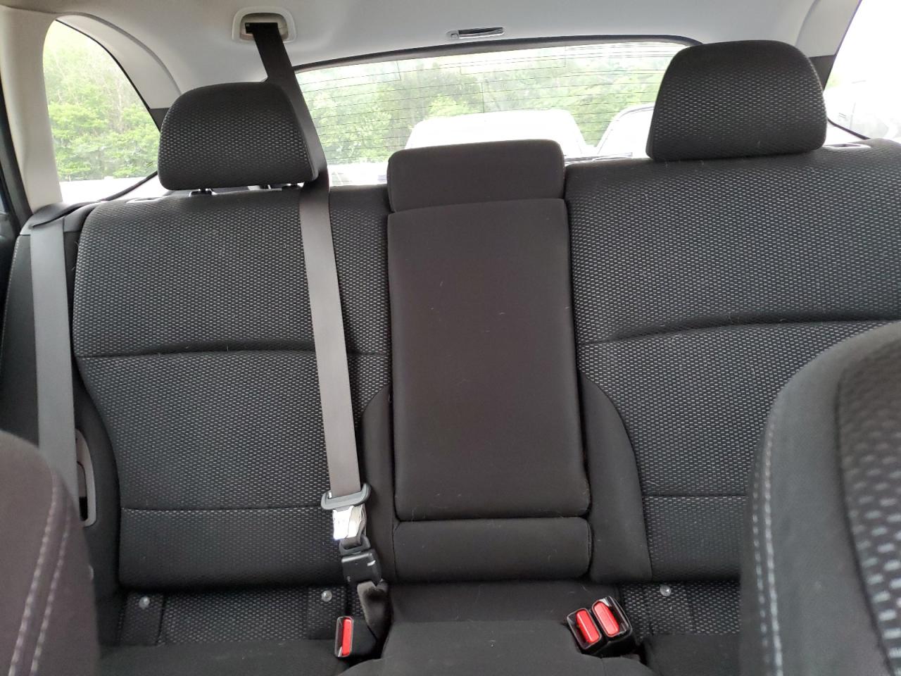 4S4BSADC5J3340995 2018 Subaru Outback 2.5I Premium