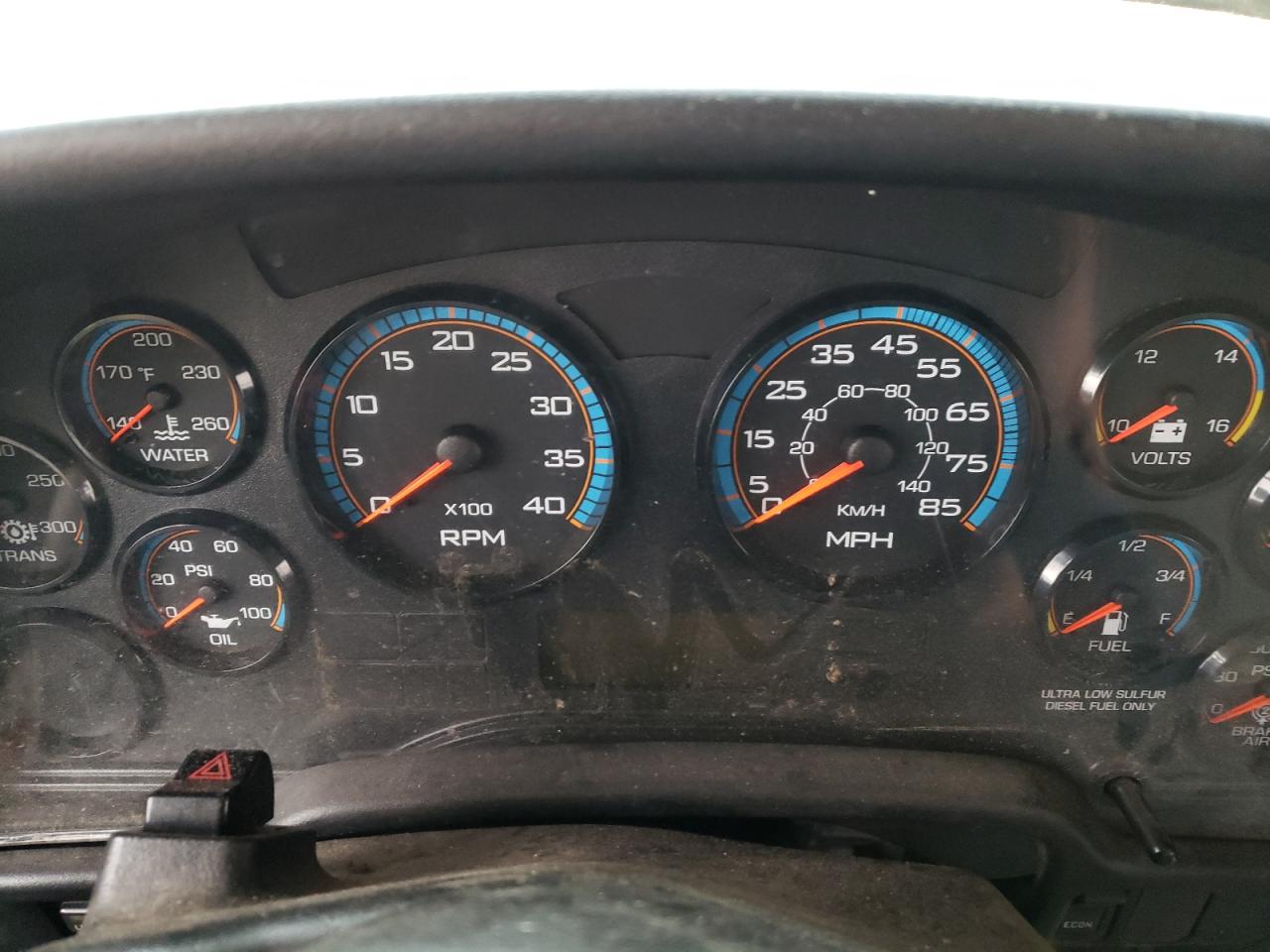 Lot #3257031577 2009 IC CORPORATION 3000 CE