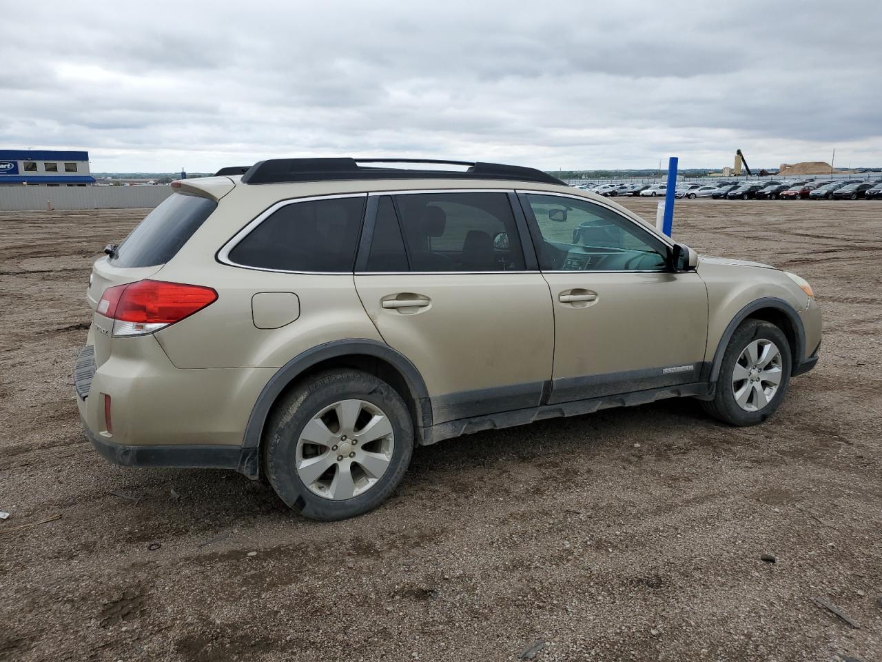 4S4BRCKC4A3314558 2010 Subaru Outback 2.5I Limited