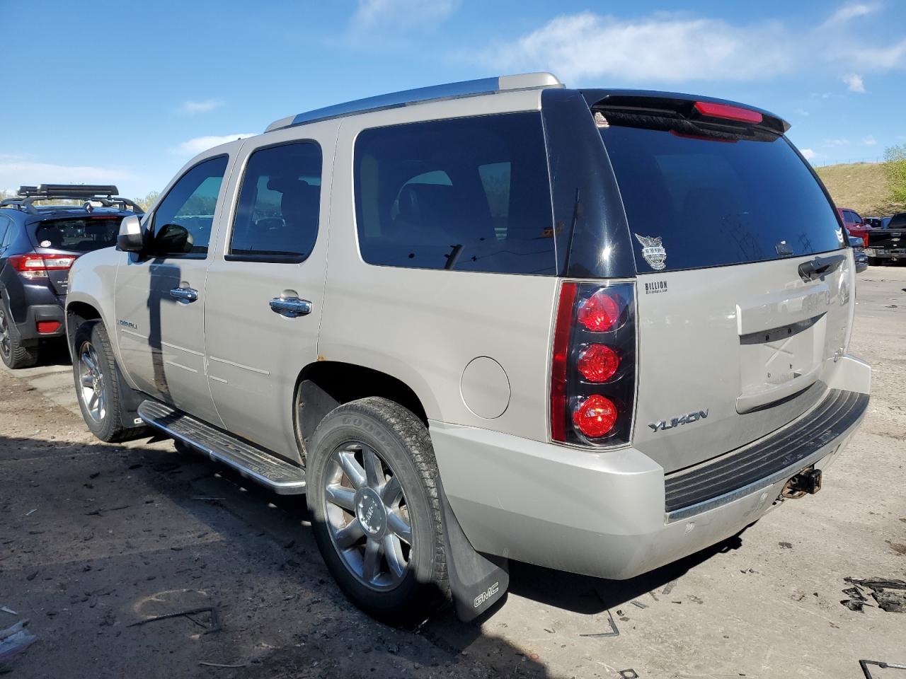 1GKFK63807J283615 2007 GMC Yukon Denali