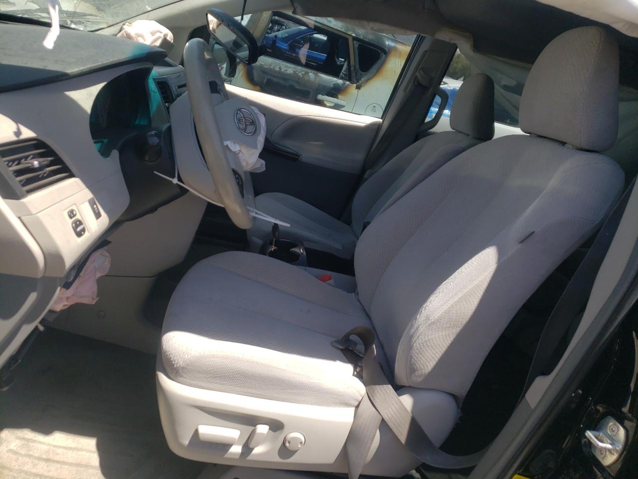 5TDKK3DC3CS244929 2012 Toyota Sienna Le